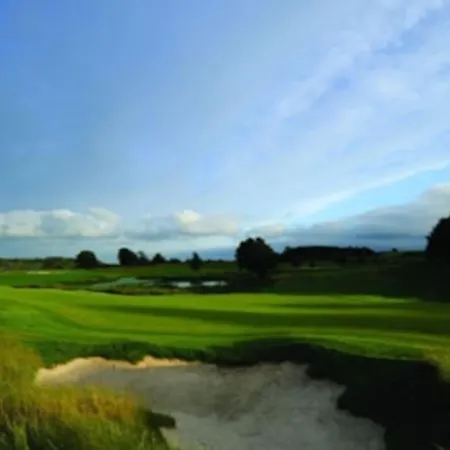 Skont Golfhytte Midt I Skonne Omgivelser 度假居