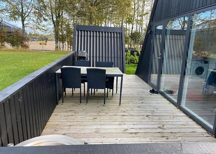 Skont Golfhytte Midt I Skonne Omgivelser Tatil Evi